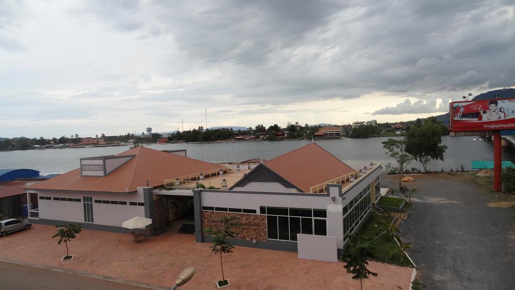 Kampongbay Makeng Guesthouse Kampot Exterior foto